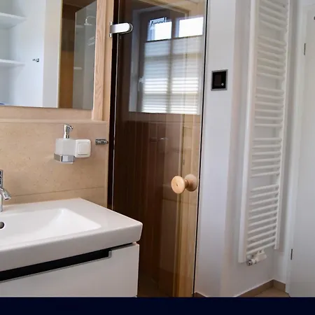 Claras Strandhuus Holiday home *